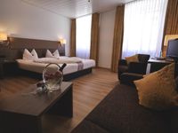 Hotel Romantica Blauer Hecht, Altstadt Dinkelsb&uuml;hl, G&auml;stehaus, Unterkunft, Zimmer, Hotelzimmer, Romantisch, Doppelbett, Doppelzimmer